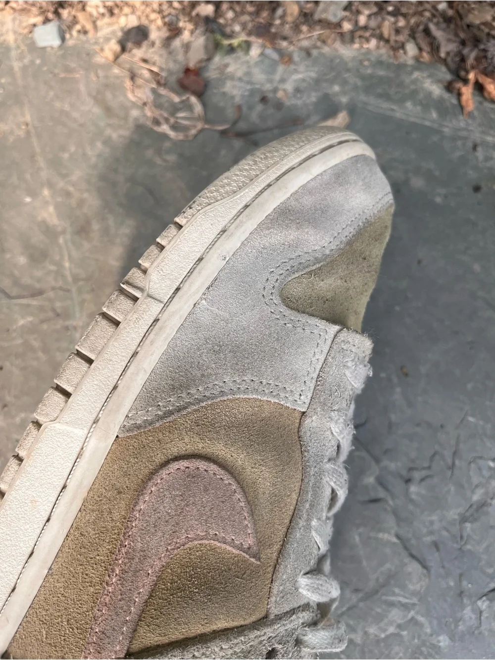 Nike Dunk Low-Suede Sneakers in Beige and Pink